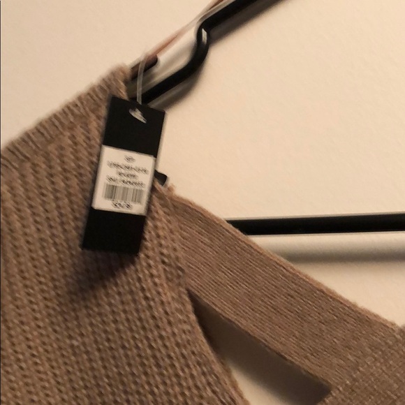 Sweater - Picture 3 of 5